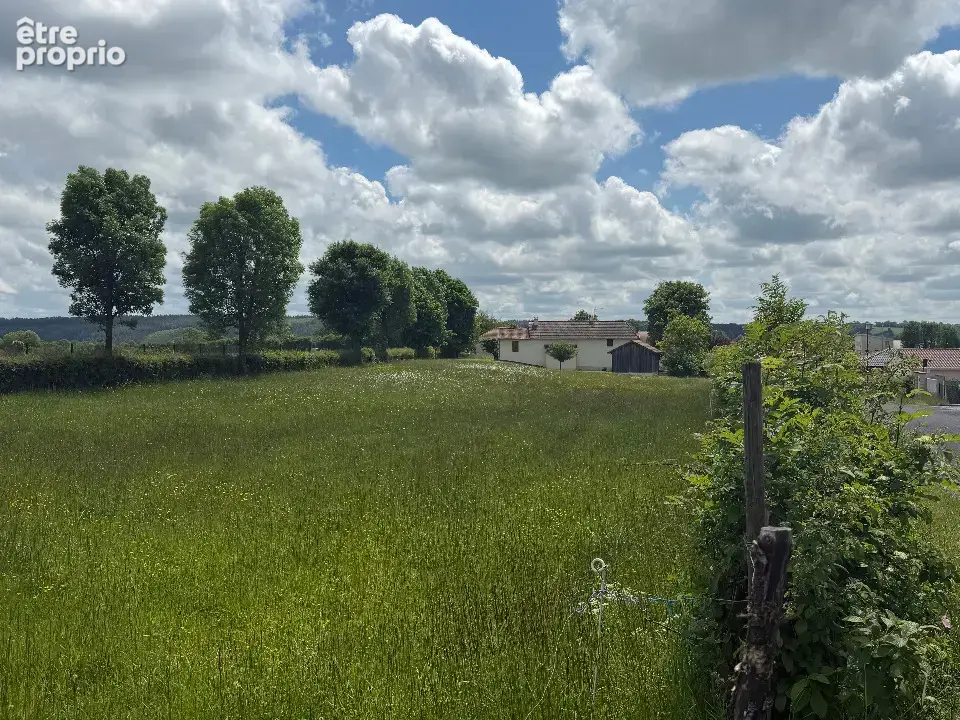 Terrain à ARPAJON-SUR-CERE
