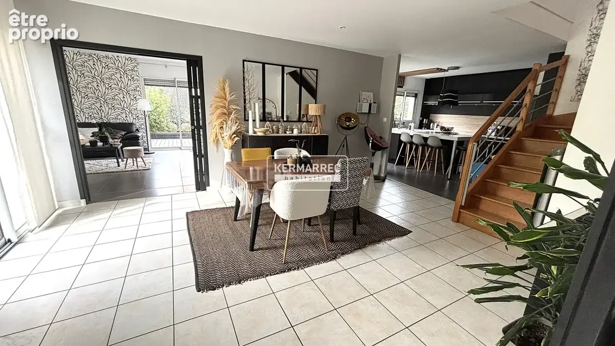 A VENDRE Maison 7 pièces à VITRE 145 m² - 448 100  HAI - photo 2