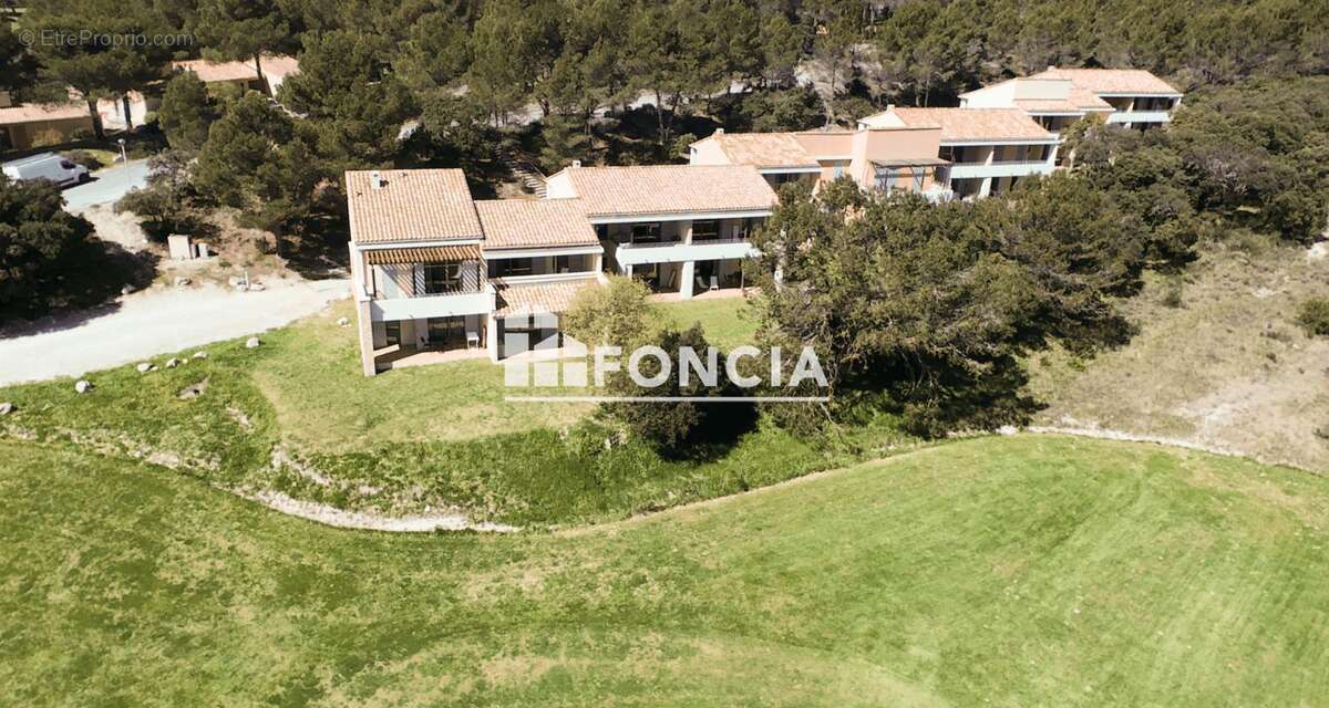 Appartement à SAUMANE-DE-VAUCLUSE