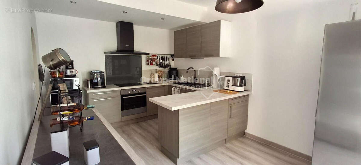 EXCLUSIVITE Maison de village garage et cour - photo 6