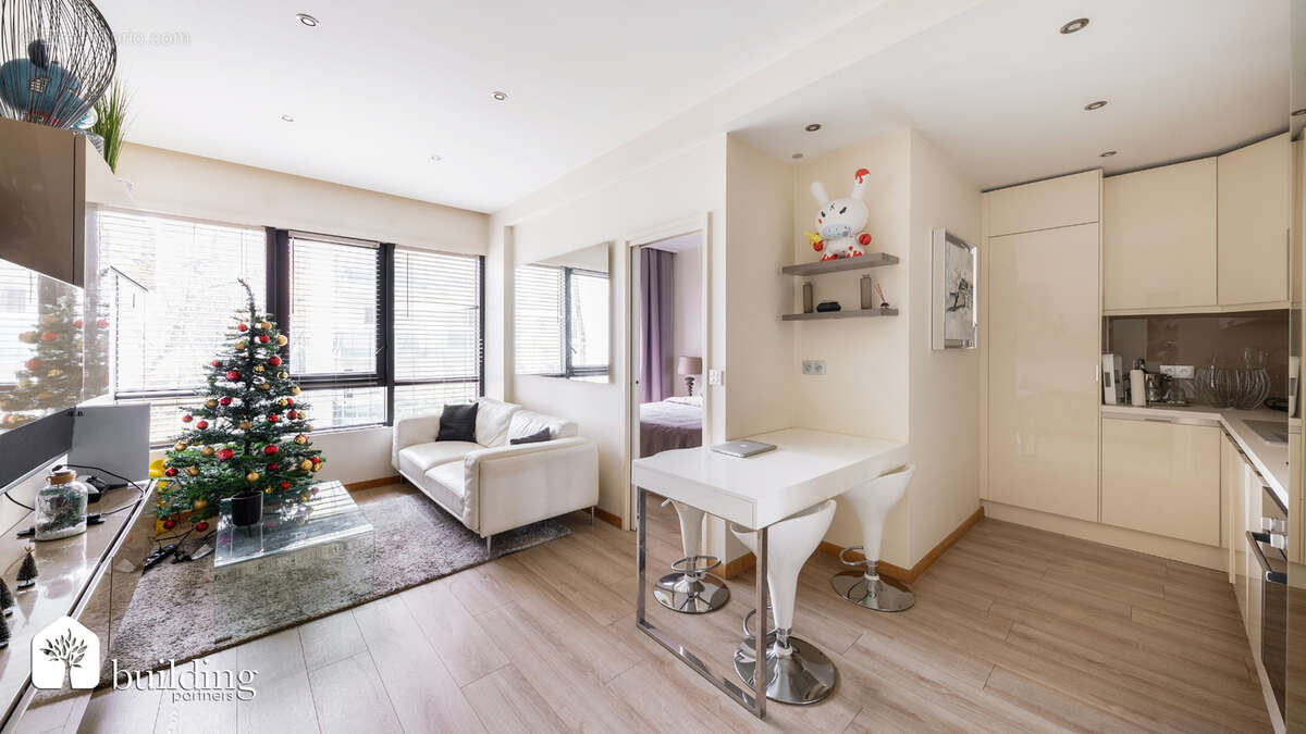 Levallois-Perret - Appartement 2 pièces de 38 m² décoré par architecte - photo 8