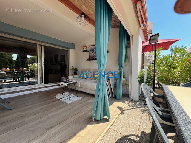 Appartement à HYERES