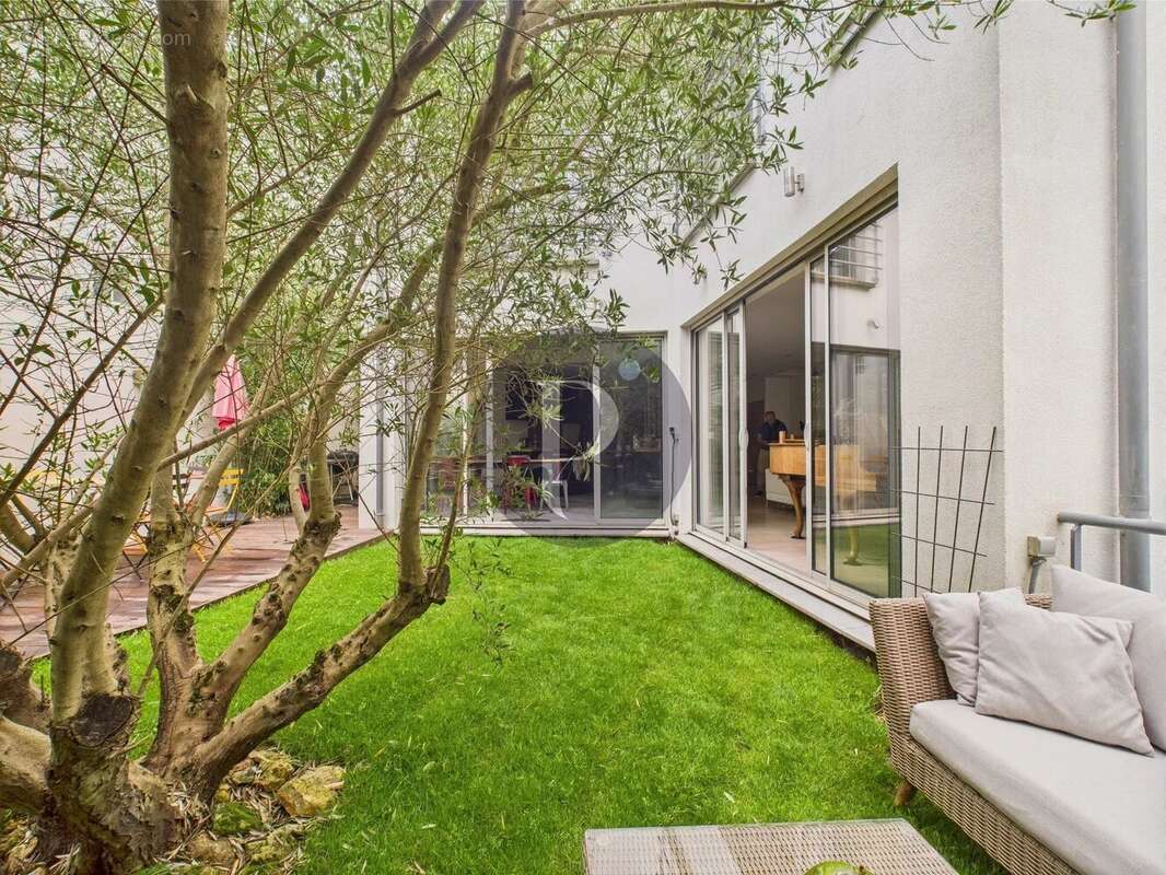 Maison à LE PLESSIS-ROBINSON