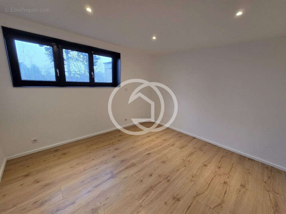 Autre à NEUVILLE-SAINT-VAAST