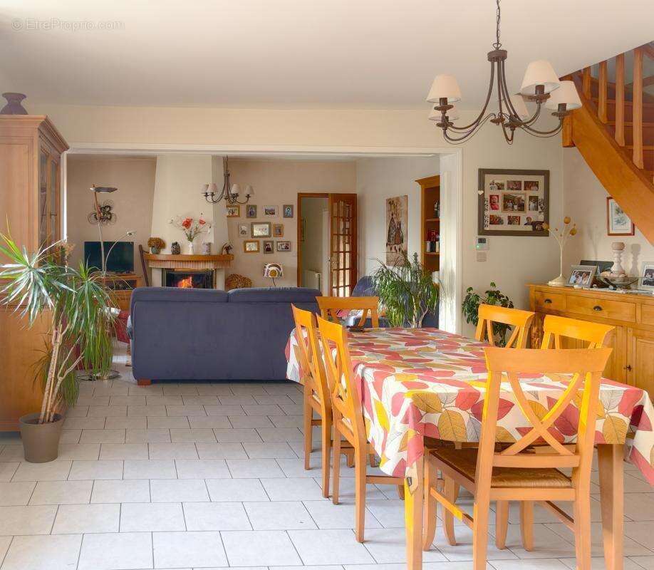 Maison à SAINT-PATERNE-RACAN