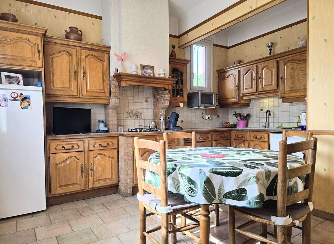 Cuisine - Maison à FORMERIE