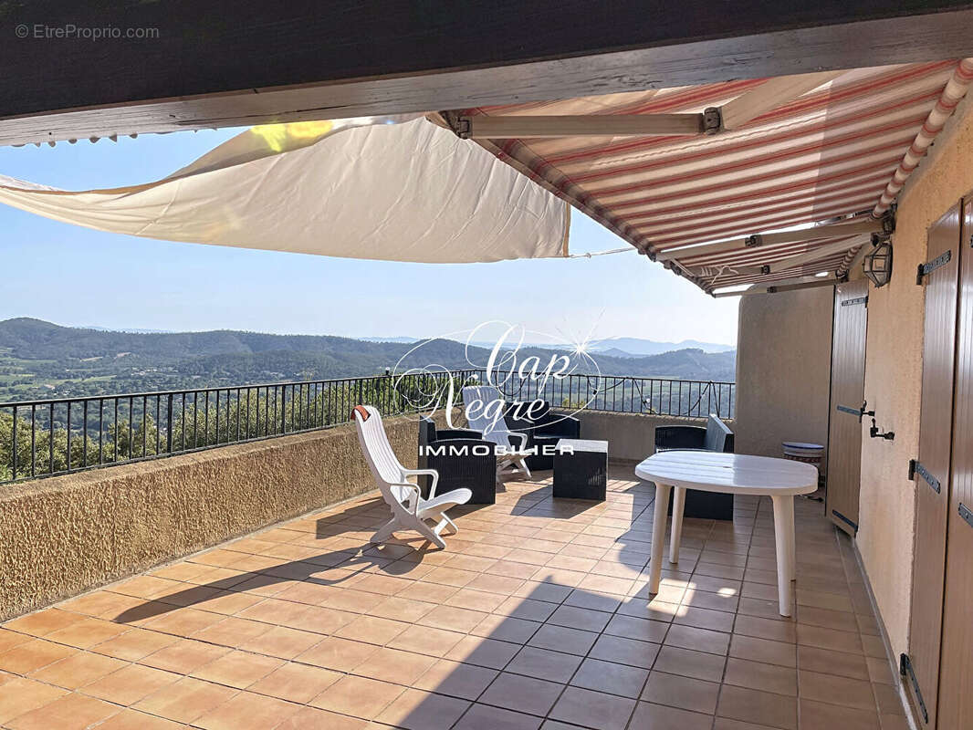 Maison à BORMES-LES-MIMOSAS