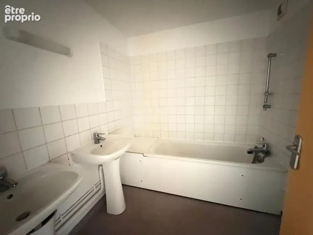 Appartement 5 pièces de 93 m² avec terrasse et parking - Secteur Champfleuri - photo 5