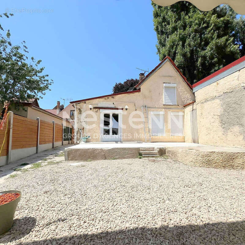 Maison à SAINT-CREPIN-IBOUVILLERS