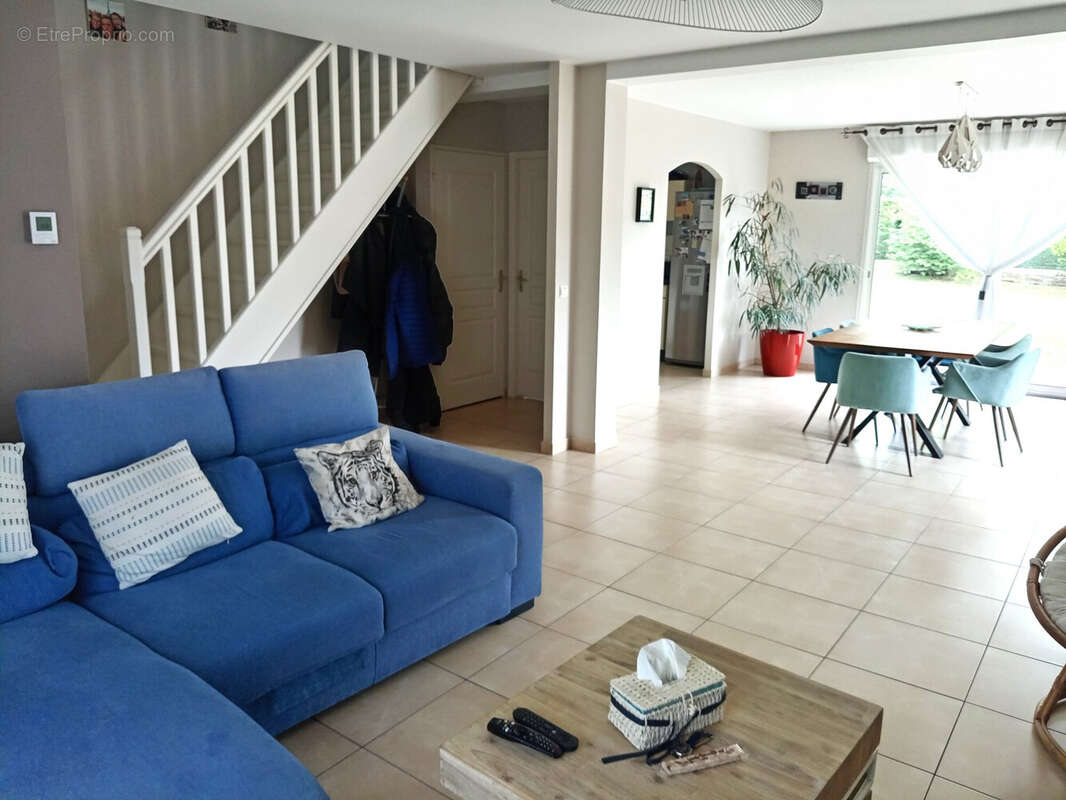 Maison à MESANGER