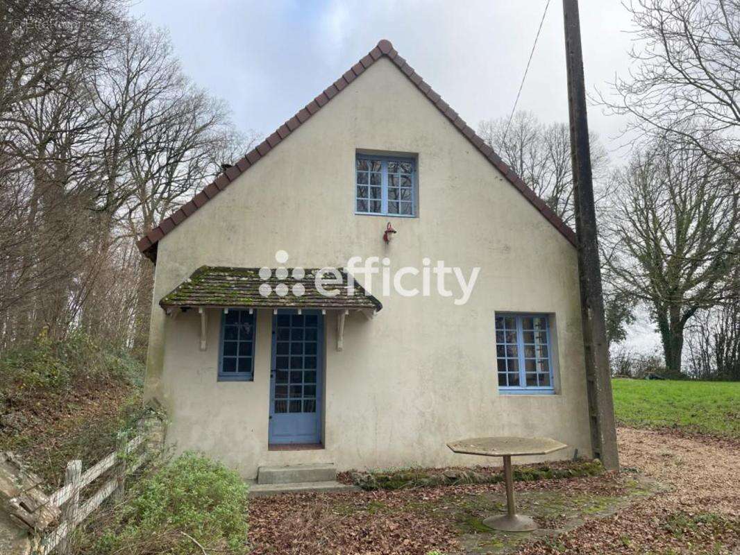 Maison à LA CHAPELLE-SOUEF