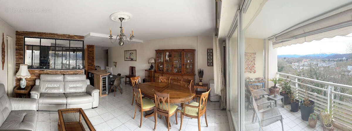 Appartement à BILLERE