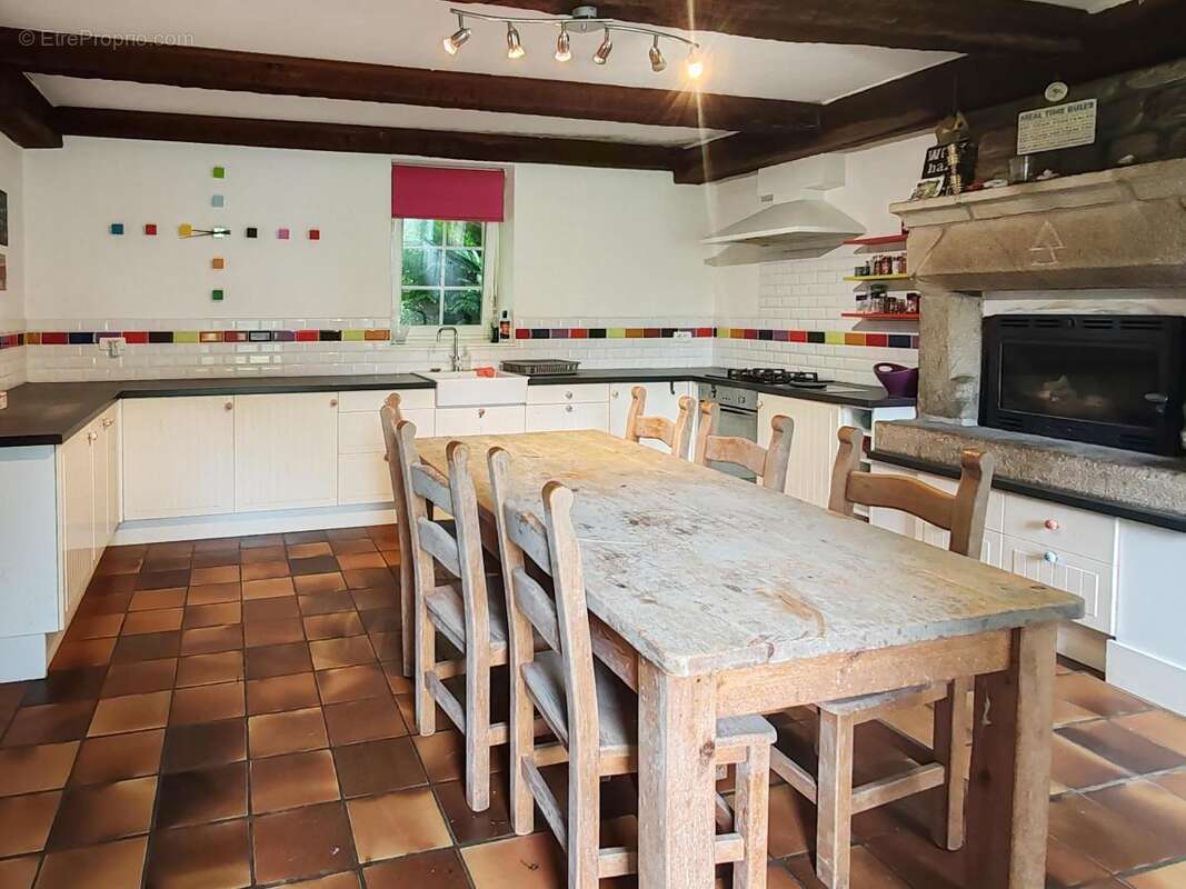 Maison 173 m² à Berrien  - photo 2