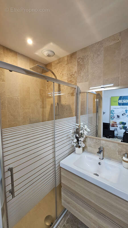 Maison à ESCRAGNOLLES