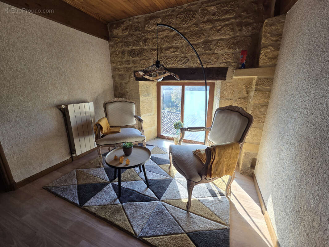 Maison à BEAUMONT-DU-PERIGORD