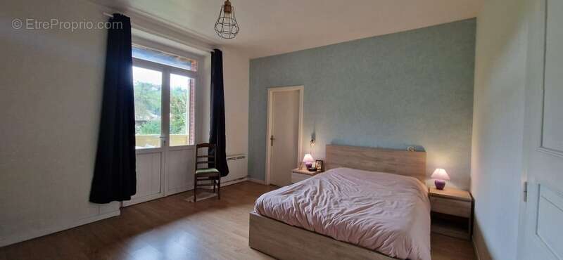 Maison à DECAZEVILLE