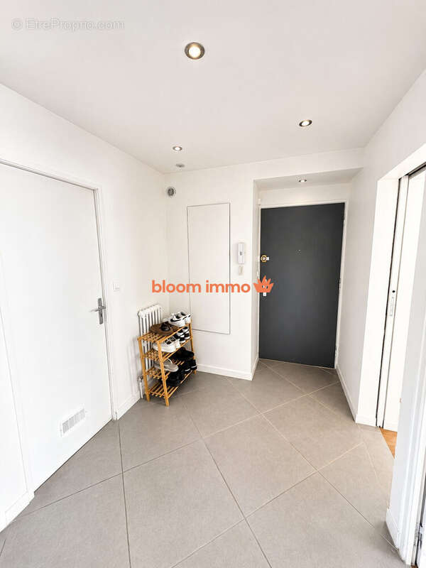 Appartement 82 m² à Chambery  - photo 2