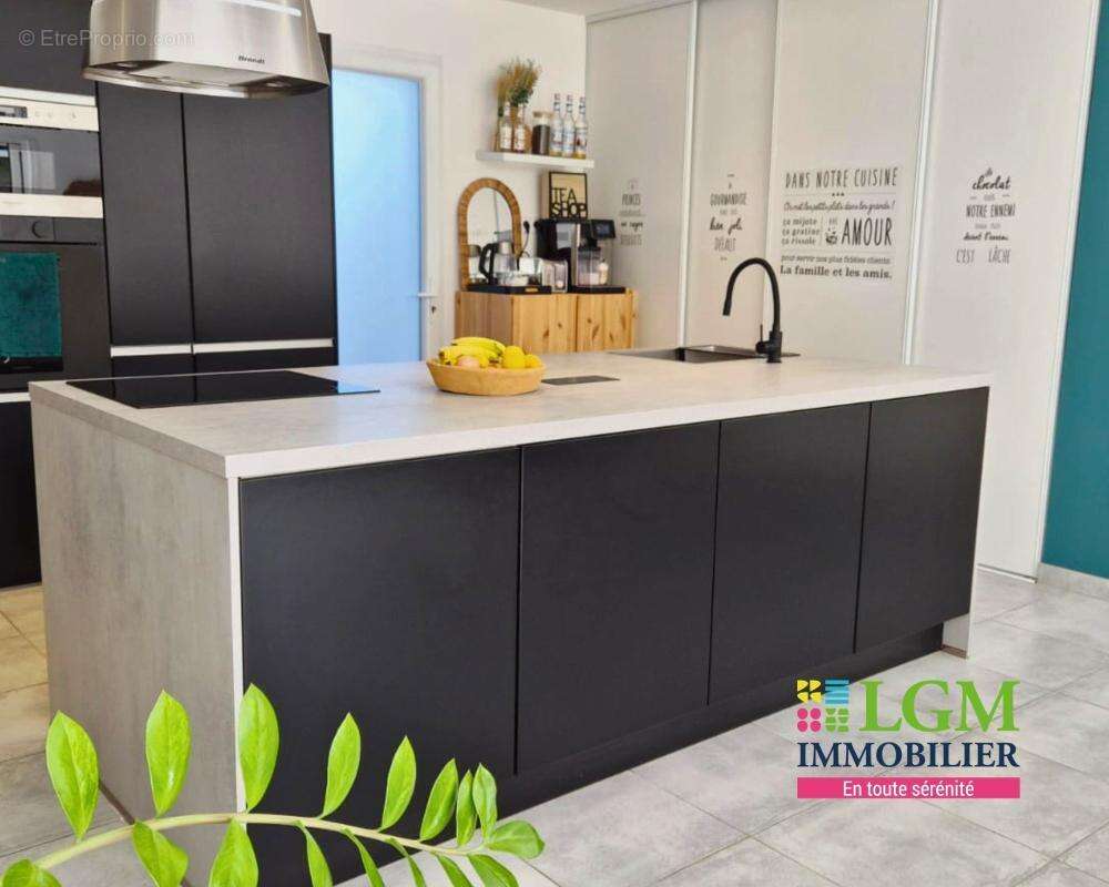 Maison à PLAN-DE-LA-TOUR