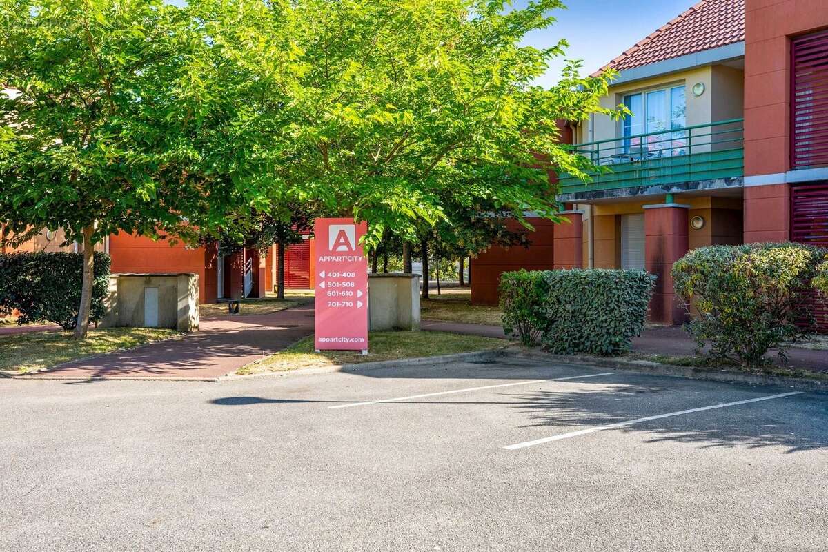 INVESTISSEMENT LOCATIF  Bois-d'Arcy  Résidence Affaires Appart'City Confort St Quentin en Yvelines - 6.70% de rentabilité - photo 18