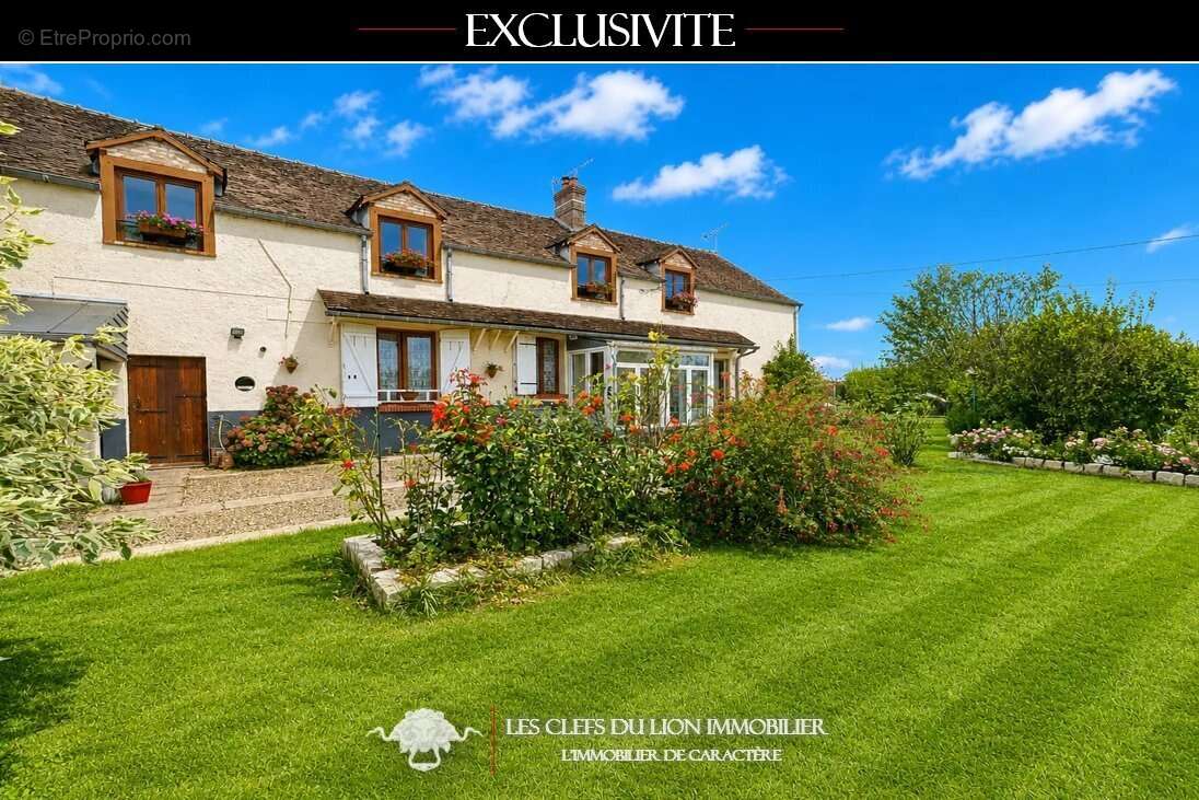 Maison à LORREZ-LE-BOCAGE-PREAUX