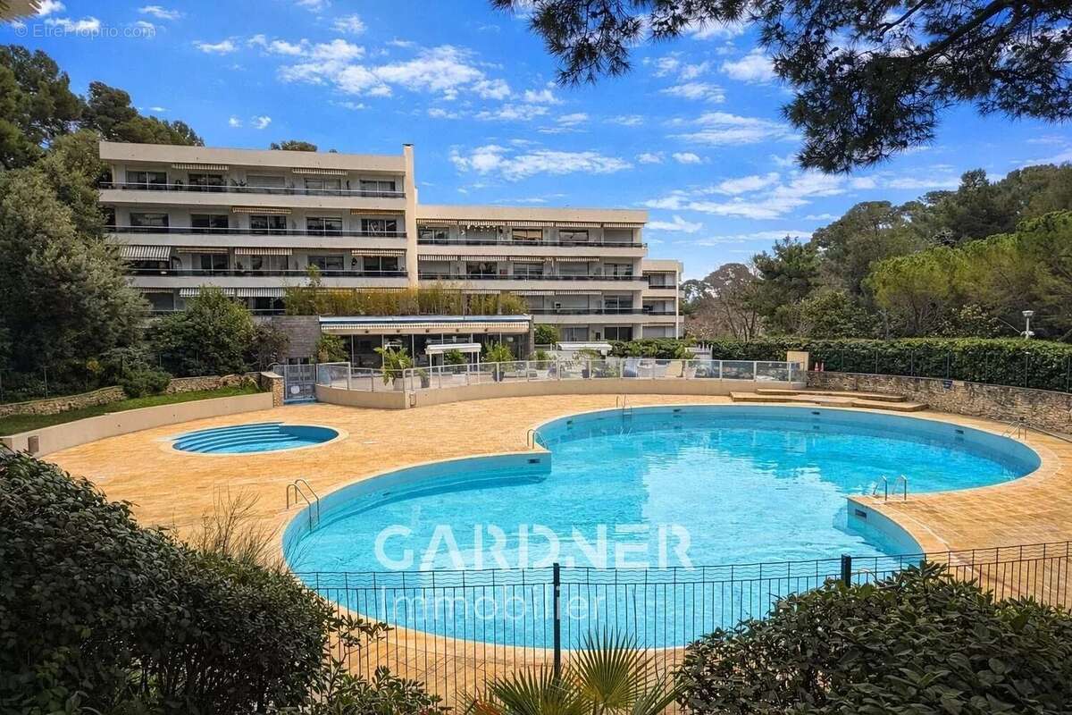 Appartement à MARSEILLE-8E