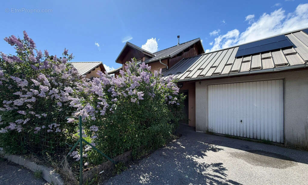 Maison 97 m² à Briancon  - photo 10
