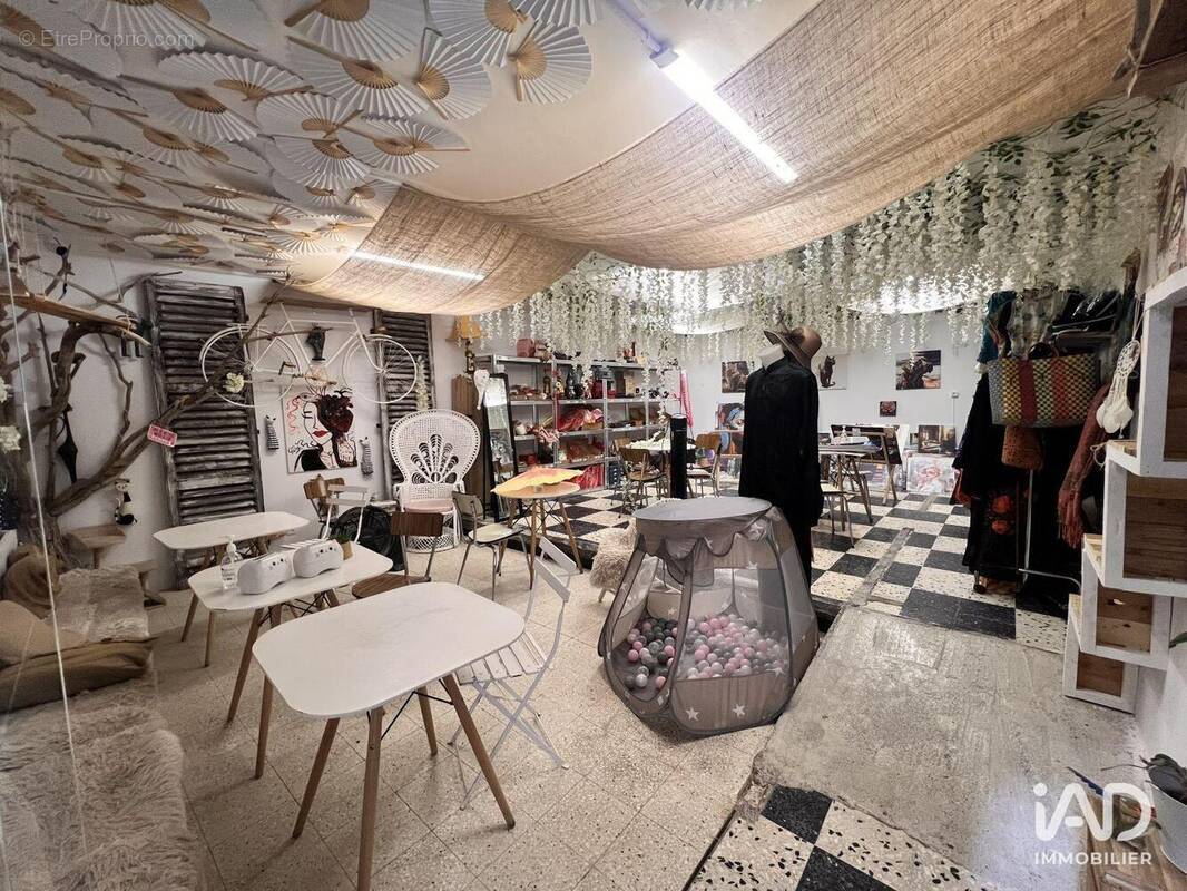 Photo 1 - Commerce à SAINT-ANDRE-DE-SANGONIS