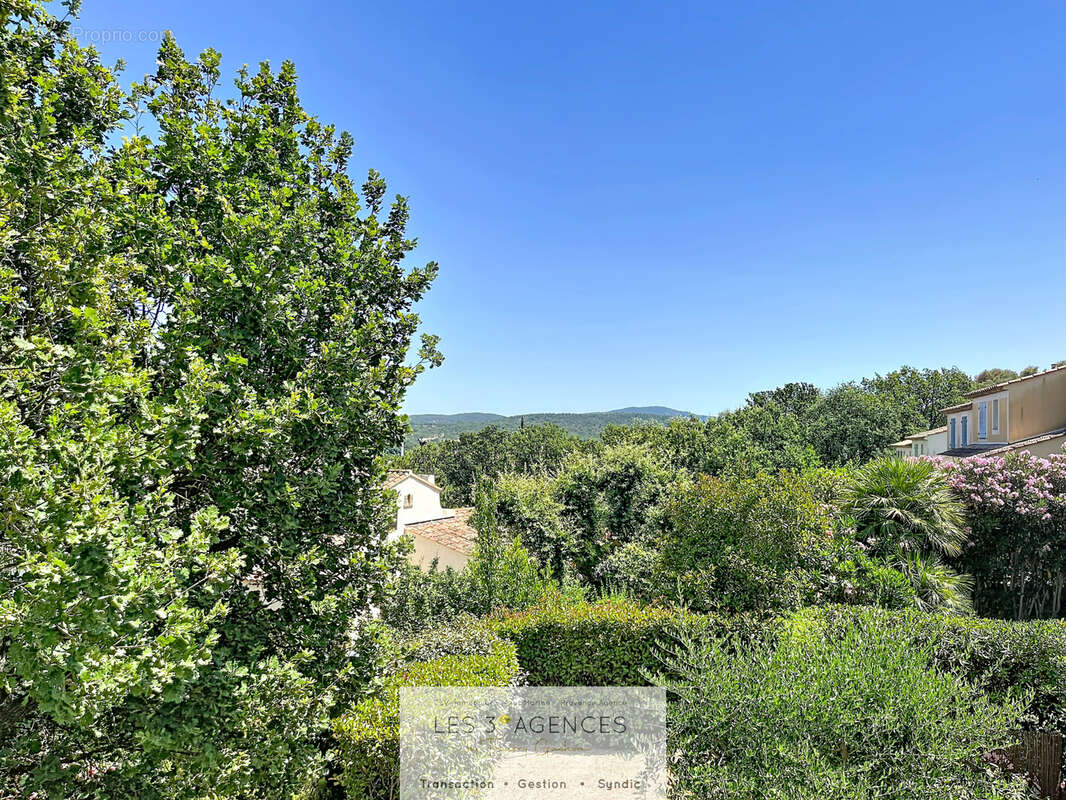 Appartement à COGOLIN