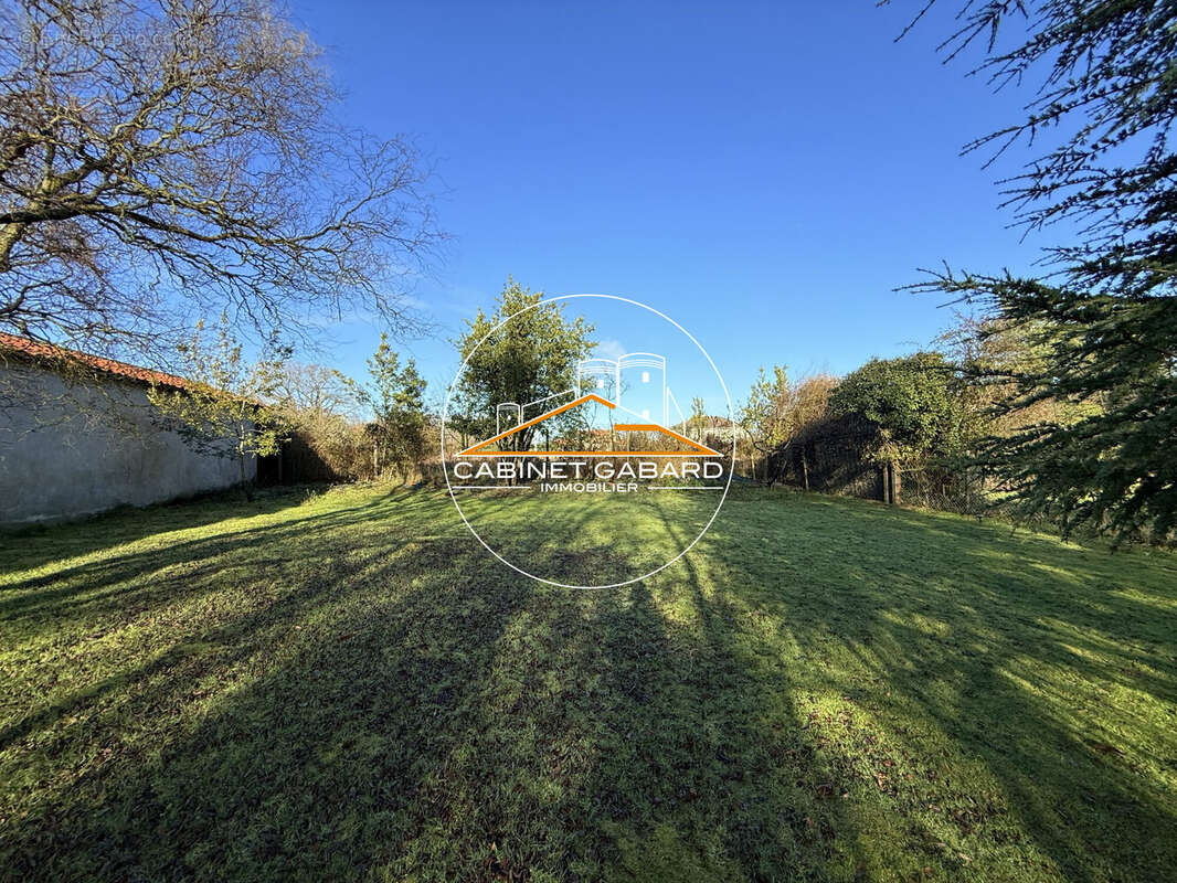 Maison à LE CELLIER