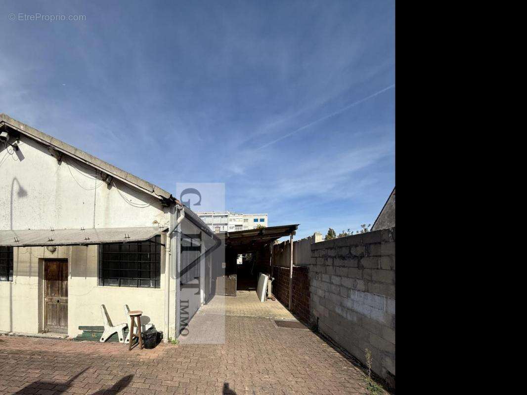 Commerce à BAGNOLET