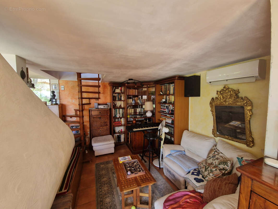 Maison à BIOT