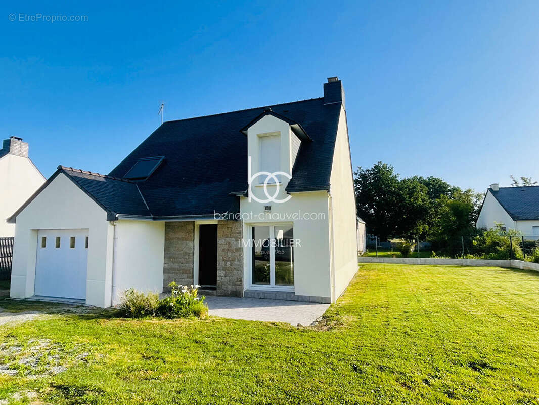 Maison à SAINT-ARMEL