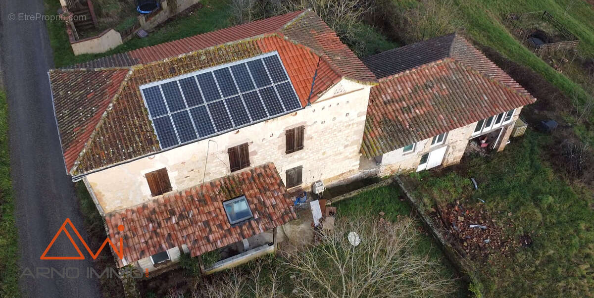 Maison à CAMPAGNAC