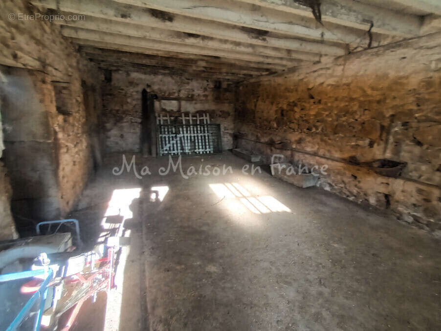 Maison à SAINT-POURCAIN-SUR-SIOULE