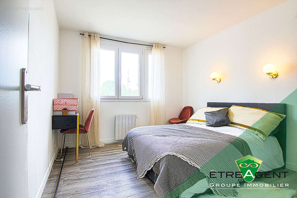 Appartement à LE MESNIL-LE-ROI