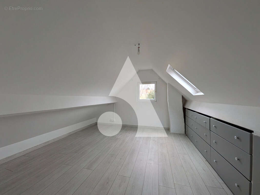 Maison à LA FRETTE-SUR-SEINE