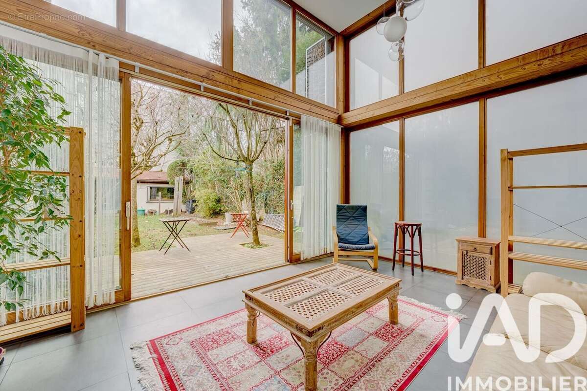 Photo 2 - Maison à BOURG-LA-REINE