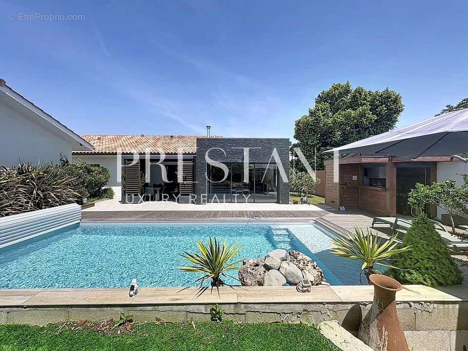 Maison 132 m² à Saint-Geours-De-Maremne  - photo 4