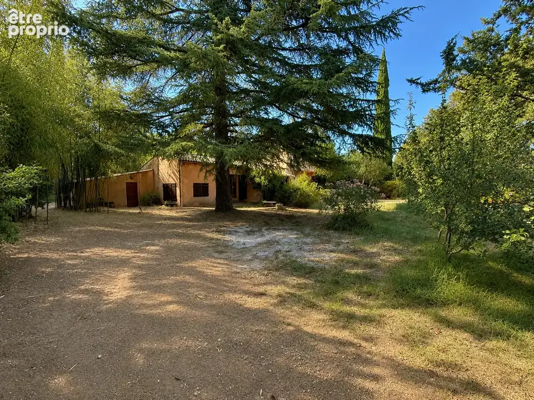 maison T6 de 135 m2 sur 1172 m2 de terrain - photo 2