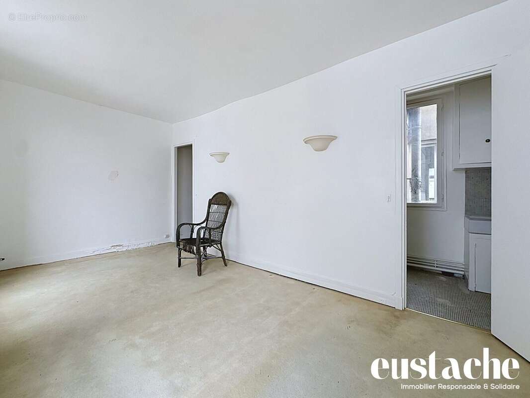 Appartement à PARIS-18E
