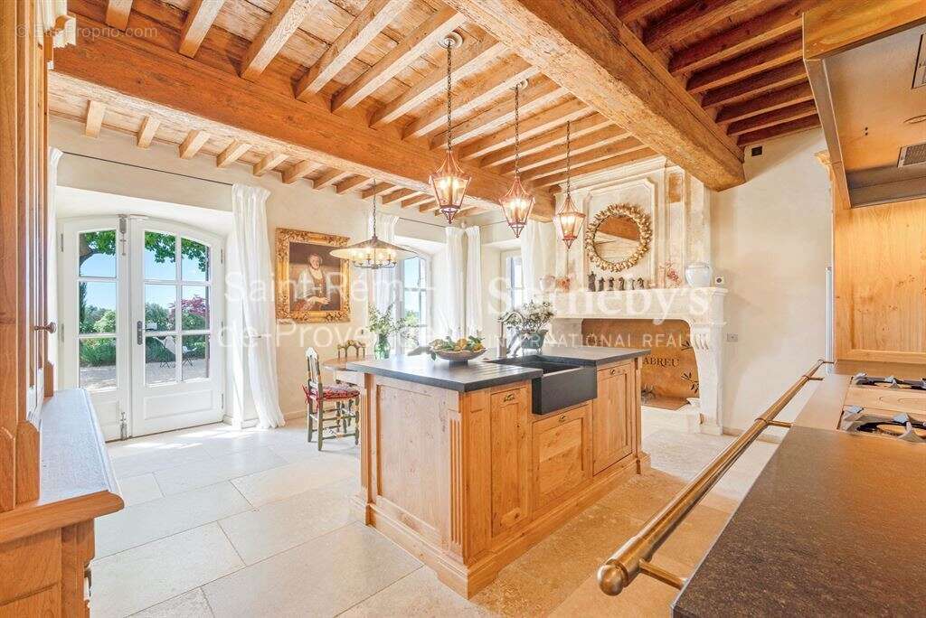 Maison à MAUSSANE-LES-ALPILLES