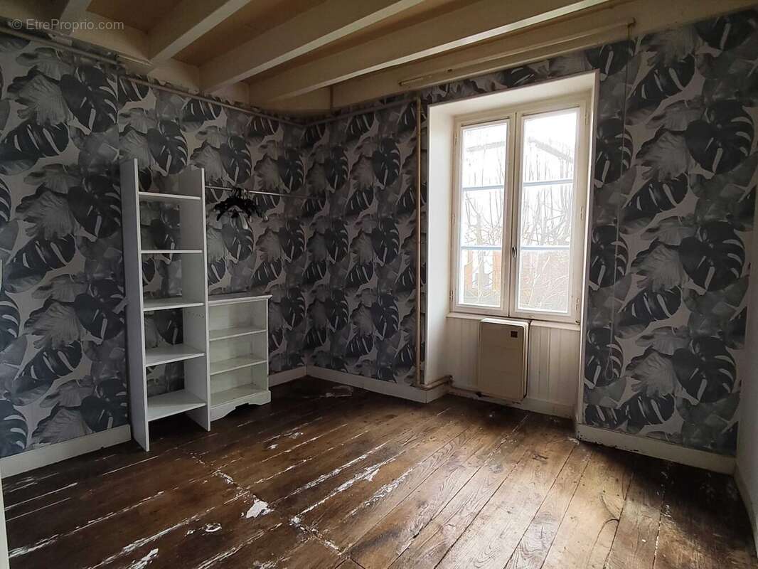 Maison 61 m² à Chasseneuil-Sur-Bonnieure  - photo 9