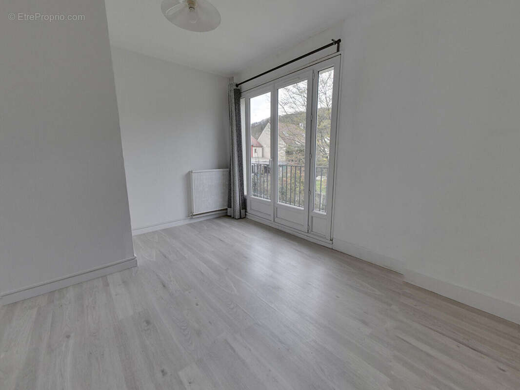 Appartement à SAINT-REMY-LES-CHEVREUSE