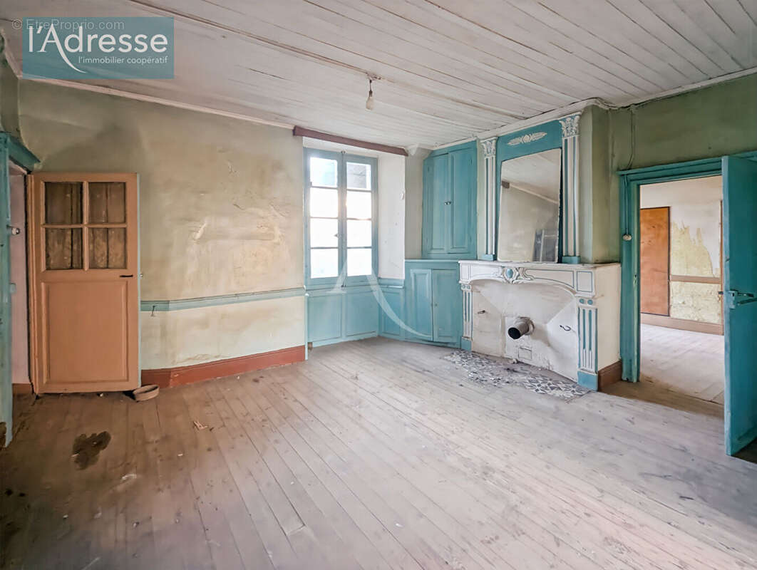 Maison à SAUX