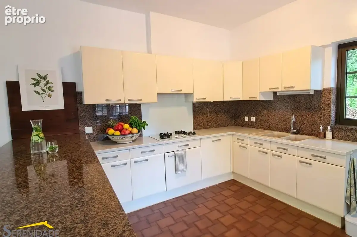 Maison 218 m² à Gabian  - photo 5
