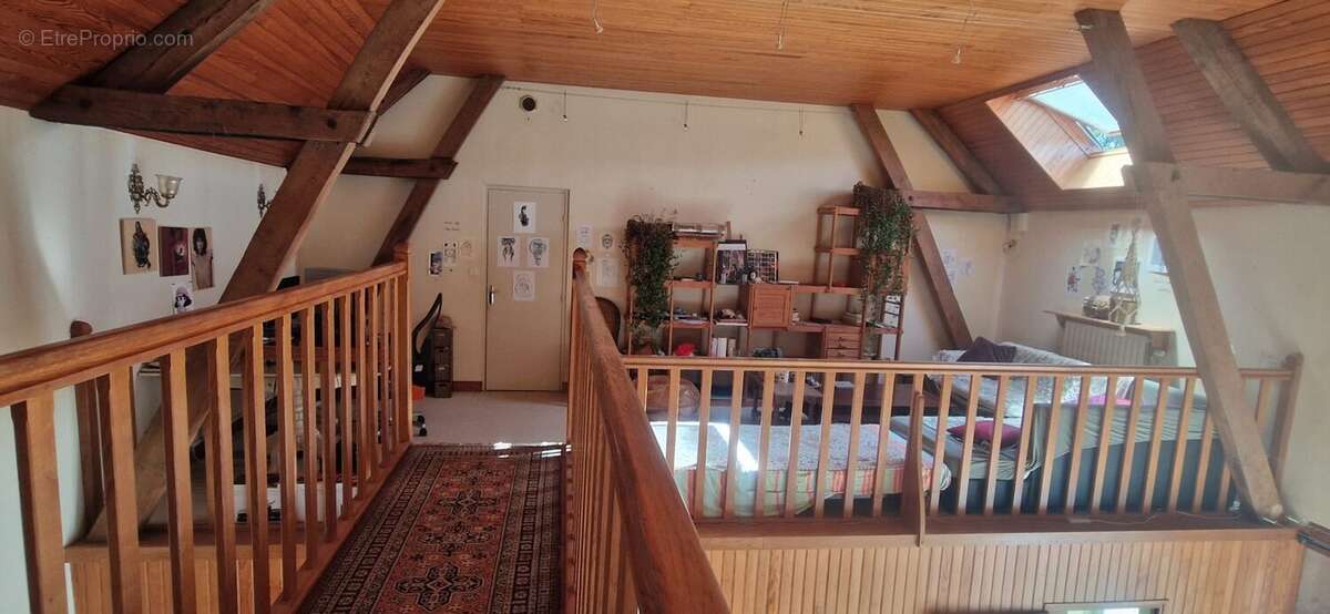 Maison à LE CHATELET