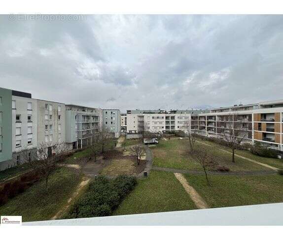 Appartement à ECHIROLLES