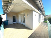 Appartement à GENAY