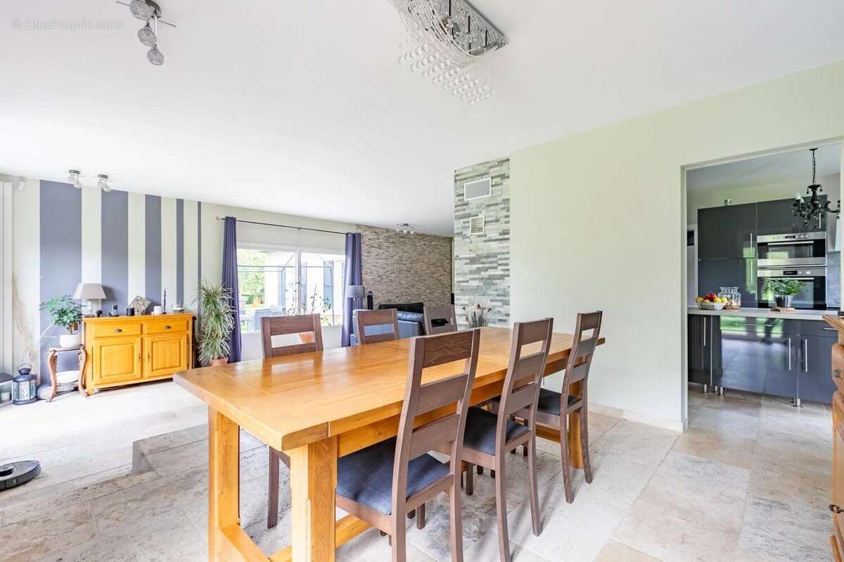 Maison à RIBECOURT-DRESLINCOURT