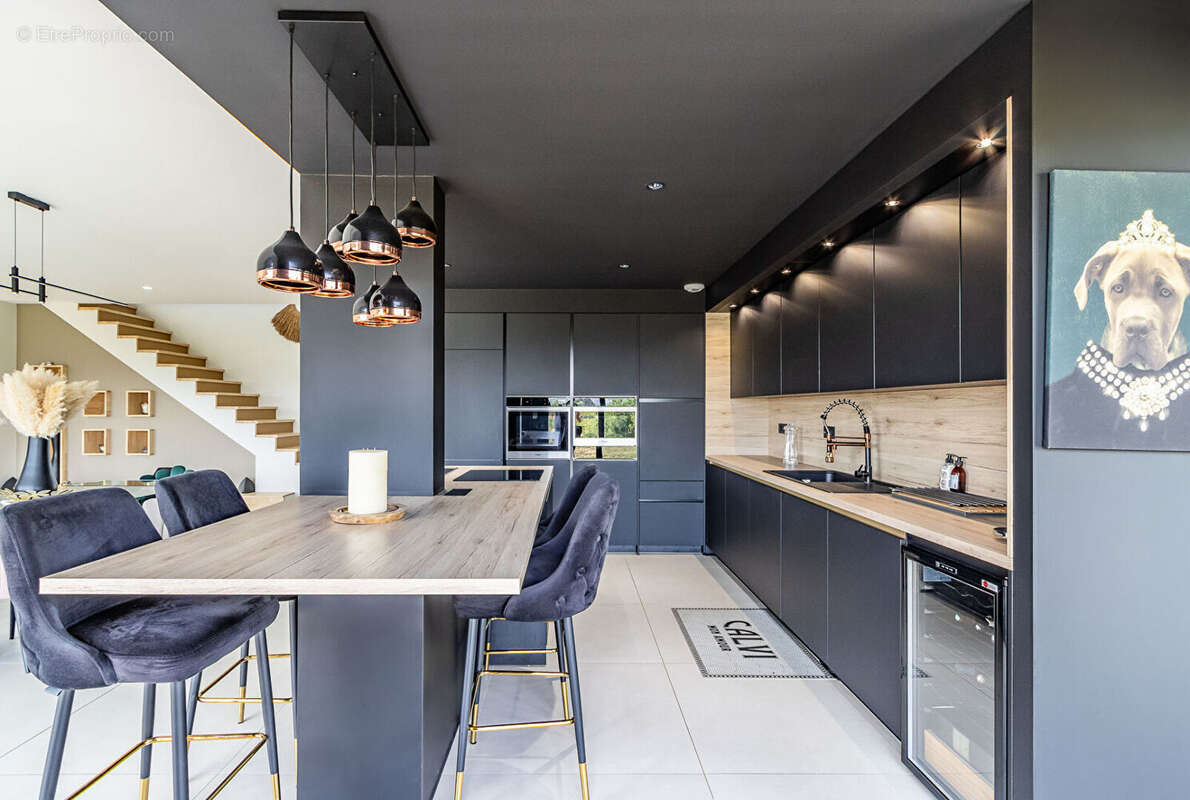 Maison à CHAZAY-D&#039;AZERGUES